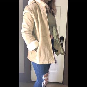 Buttery soft genuine leather coat with sherpa 💯